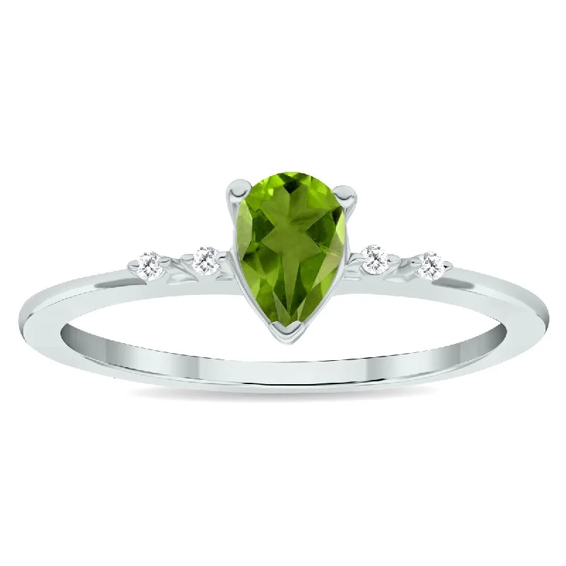 Women's Peridot and Diamond Sparkle Ring in 10K White Gold