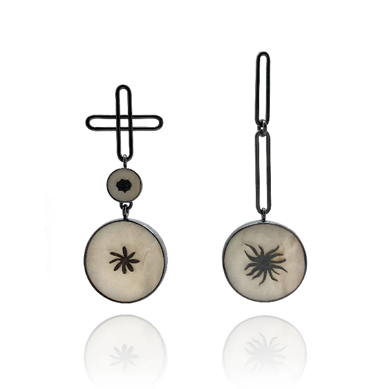 Pearl Icon Earrings