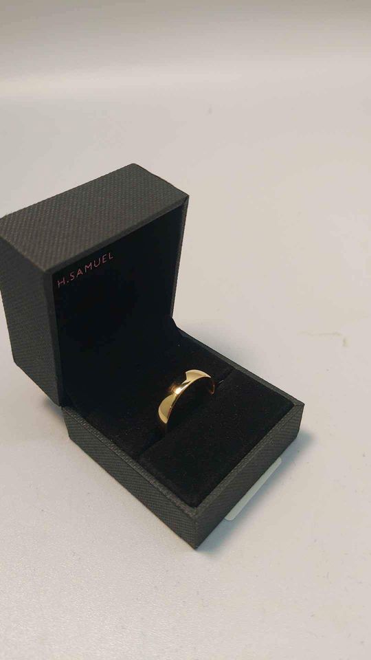 18ct Yellow Gold Wedding Band Ring - Size R - 3.53 Grams