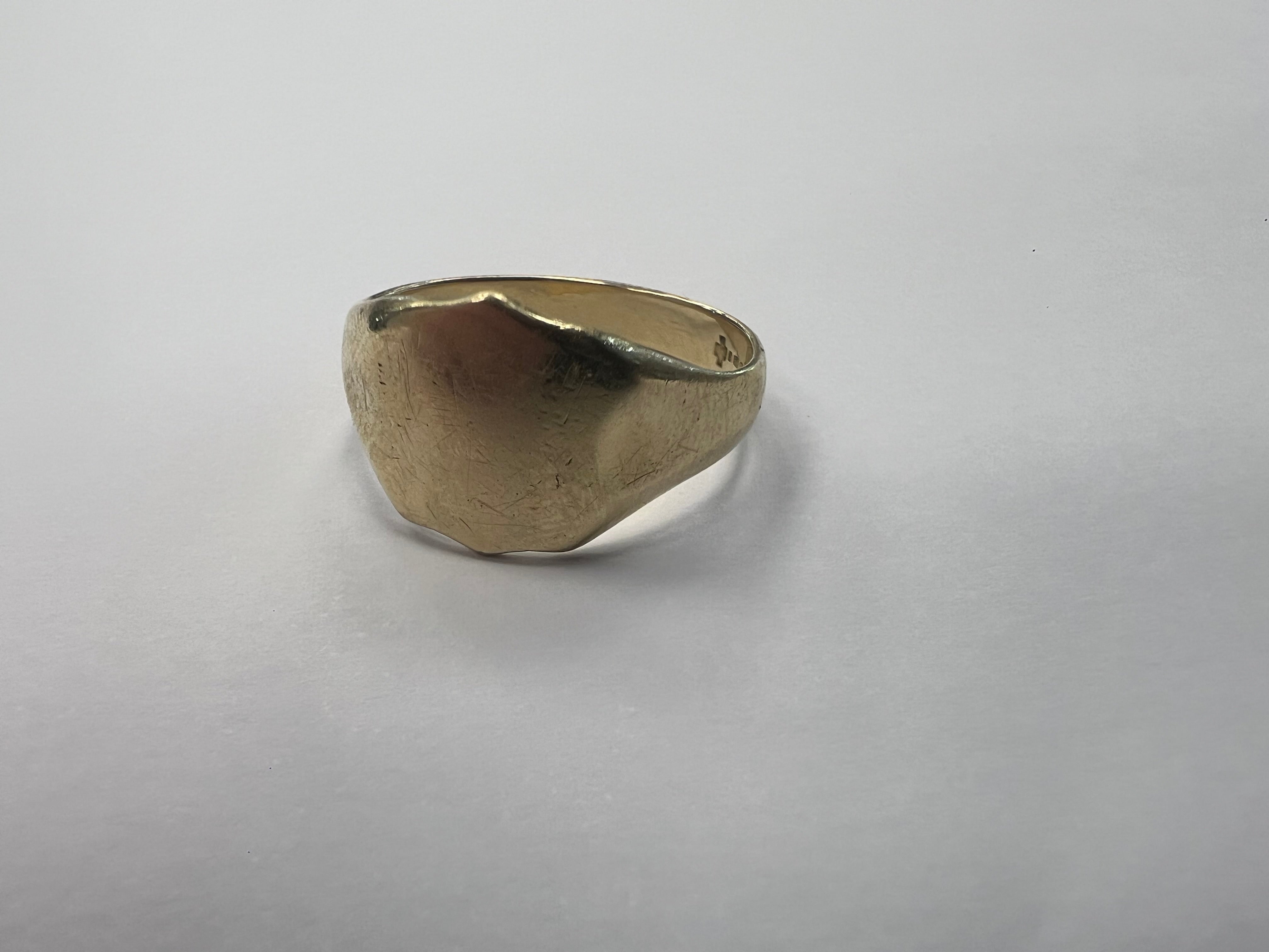 9CT GOLD SIGNET RING SIZE V LEIGH STORE