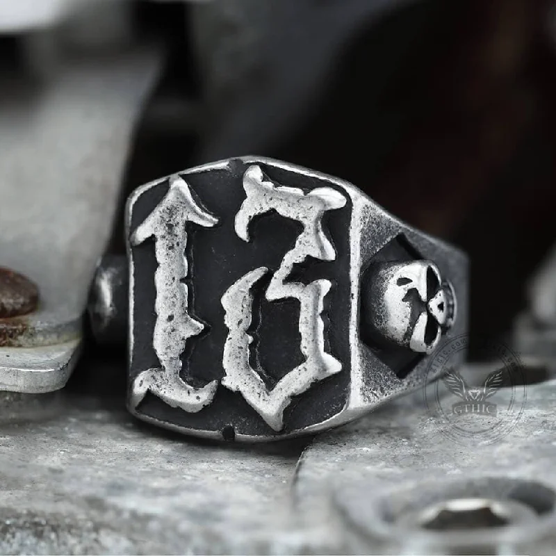 Vintage 13 Stainless Steel Skull Ring